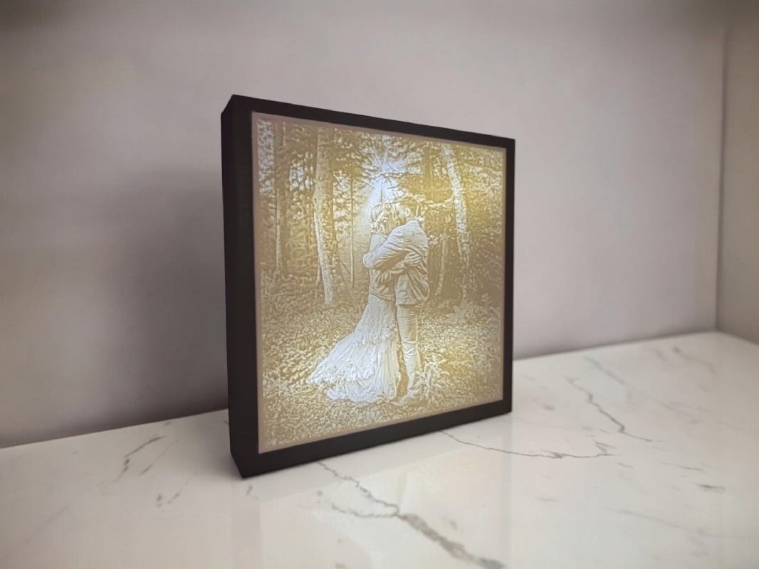 Velika ambijentalna lampa prema fotografiji